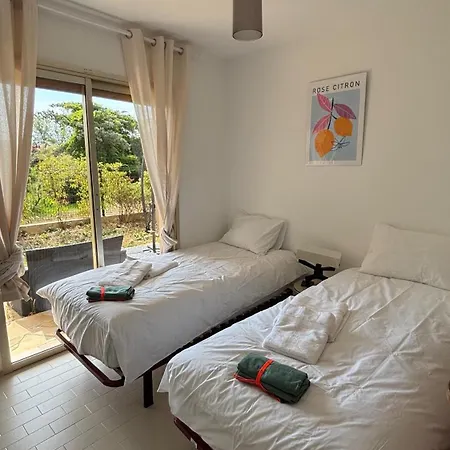 Le Grand Jardin D'azur - - 130 M2 Jardin, Piscine, Parking - 6-8 Personnes *